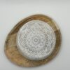 Placa de selenita natural con gravado de mandala